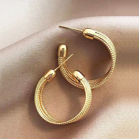 Textured light luxury Metal C-shaped Earrings