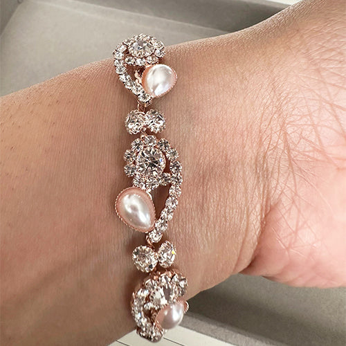 Fashionable Rose Gold bracelet with pearl