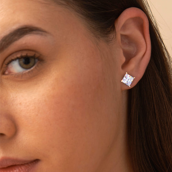 Sparkle in Style: 925 Sterling Silver Cubic Zirconia Stud Earrings