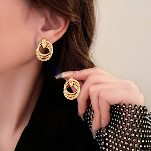 Elegant Soild Gold Stud Earrings