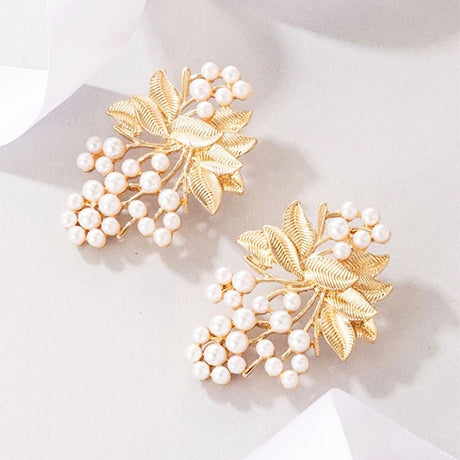 Elegant Faux Pearl Décor leaf Stud Earrings