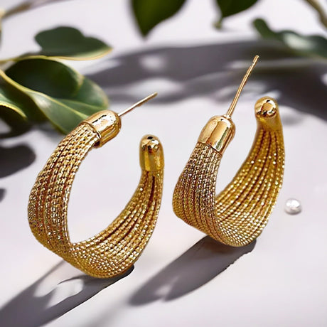 Textured light luxury Metal C-shaped Earrings