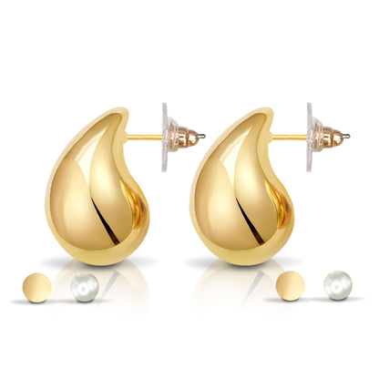 Elevate your earring game with this stunning 3-pair gold and pearl earring